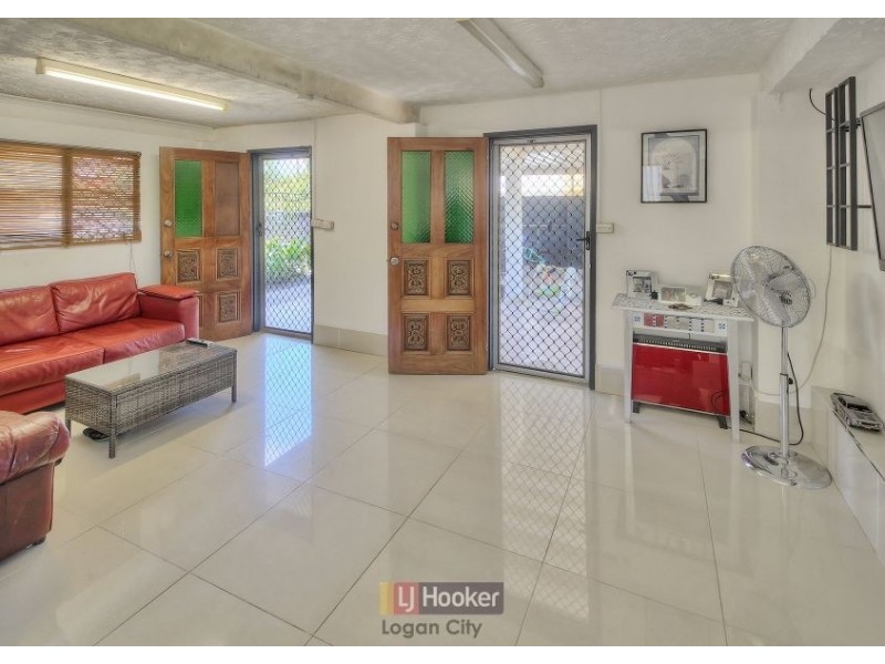4 Dol Street, Woodridge QLD 4114