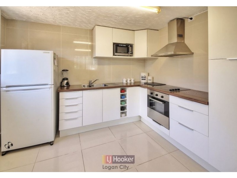 4 Dol Street, Woodridge QLD 4114