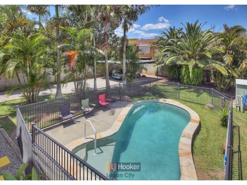 4 Dol Street, Woodridge QLD 4114