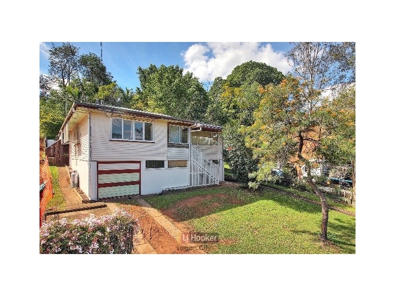 15 Collin Court, Kingston QLD 4114