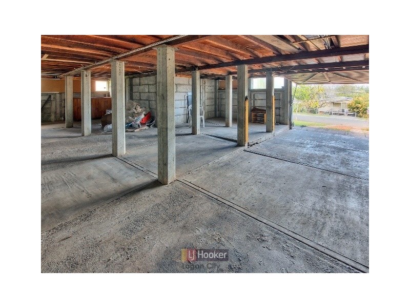 15 Collin Court, Kingston QLD 4114