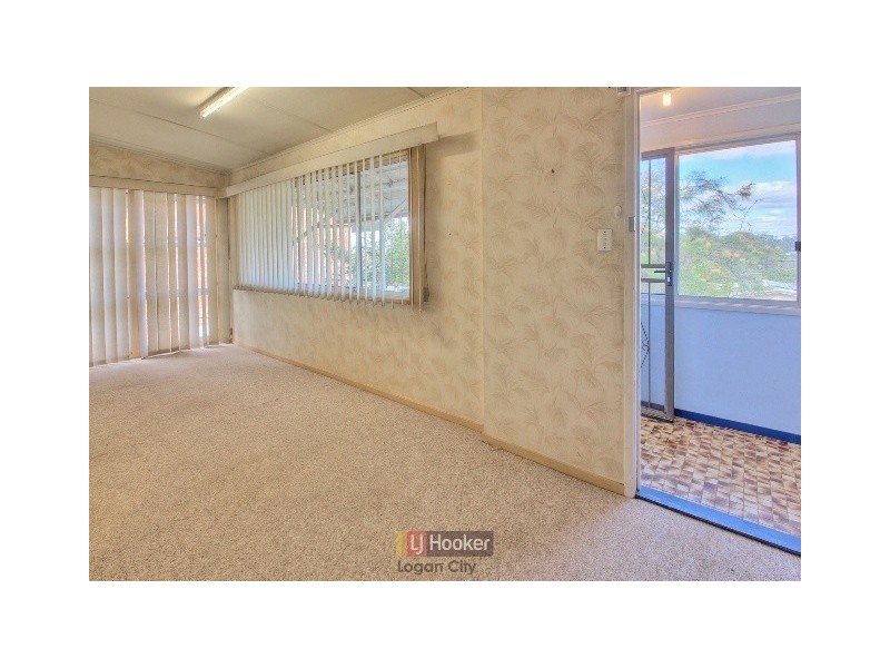 15 Collin Court, Kingston QLD 4114