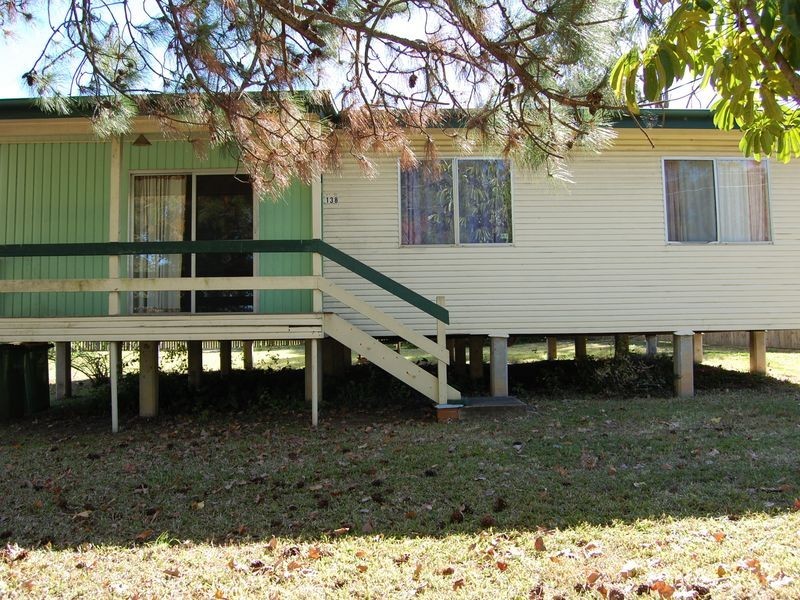 138 Railway Parade, Woodridge QLD 4114