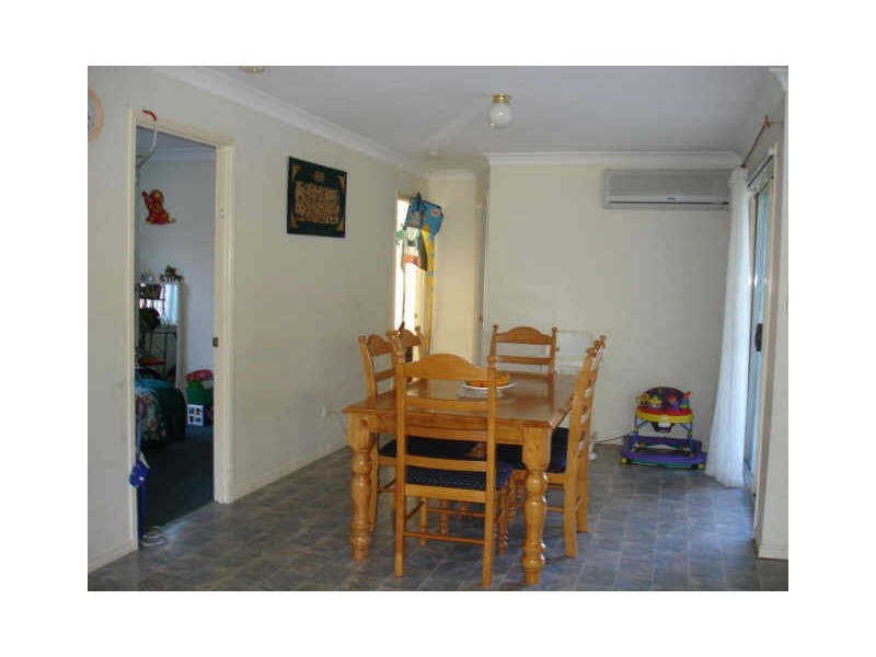 4a Rutyna Crescent, Crestmead QLD 4132