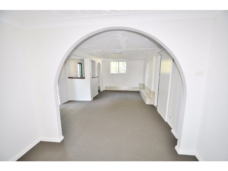 27 Jarrah Crescent, Logan Central QLD 4114