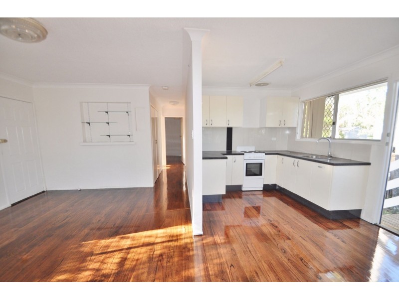 27 Jarrah Crescent, Logan Central QLD 4114