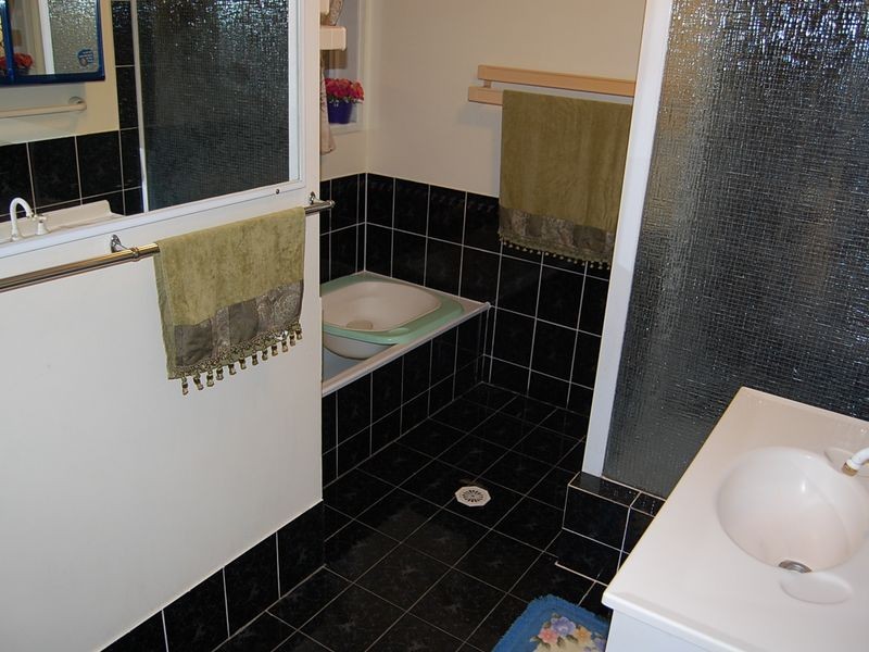 10 Lycoris Street, Crestmead QLD 4132