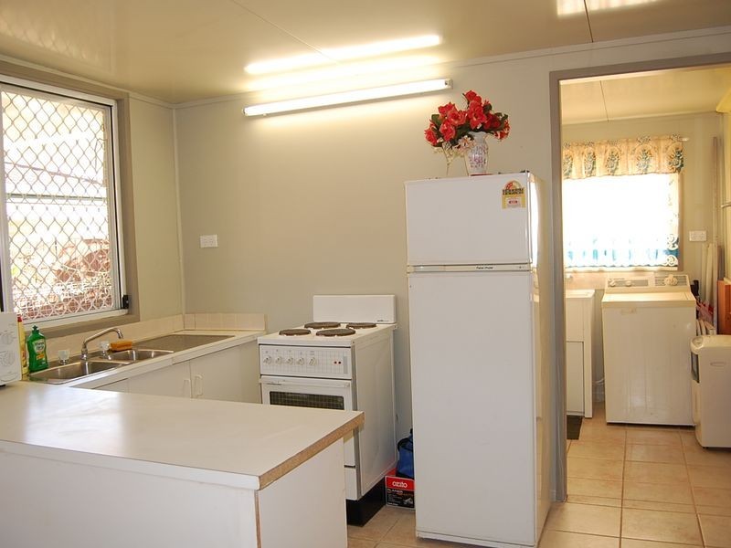 10 Lycoris Street, Crestmead QLD 4132