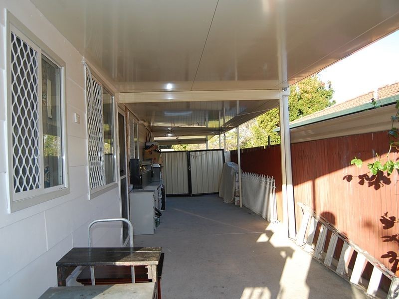 10 Lycoris Street, Crestmead QLD 4132