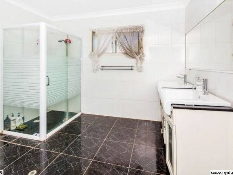 120 Springlands Drive, Slacks Creek QLD 4127