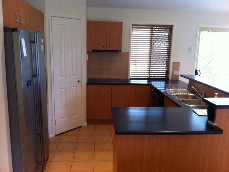 30 Lyrebird Street, Loganlea QLD 4131