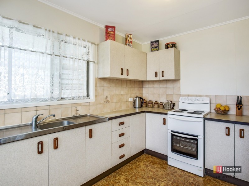 36 Anthony Street, Kingston QLD 4114