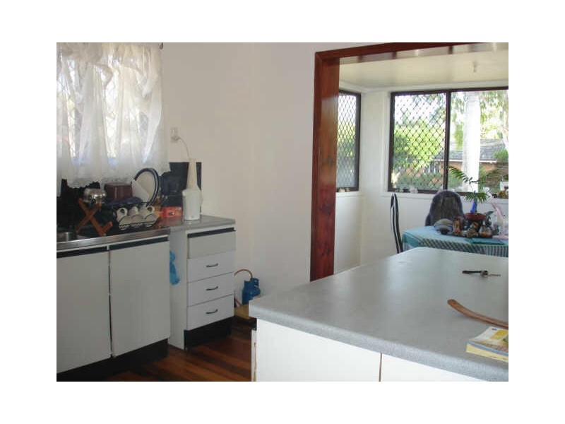 6 Albert St, Woodridge QLD 4114