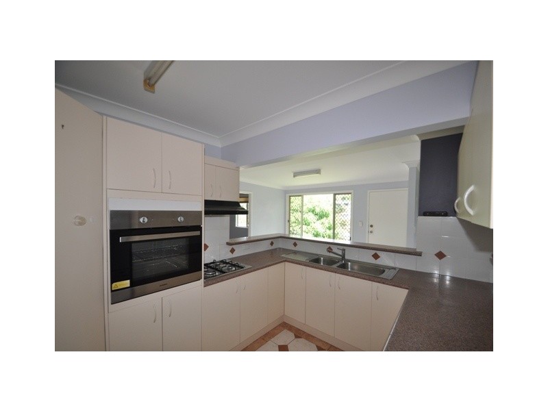 5 Sithney Street, Kingston QLD 4114