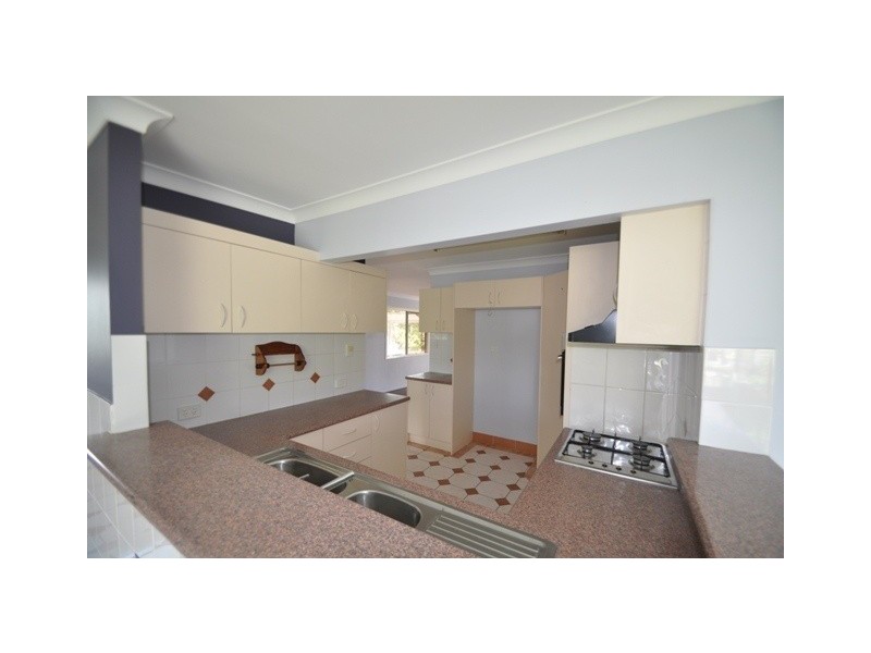 5 Sithney Street, Kingston QLD 4114