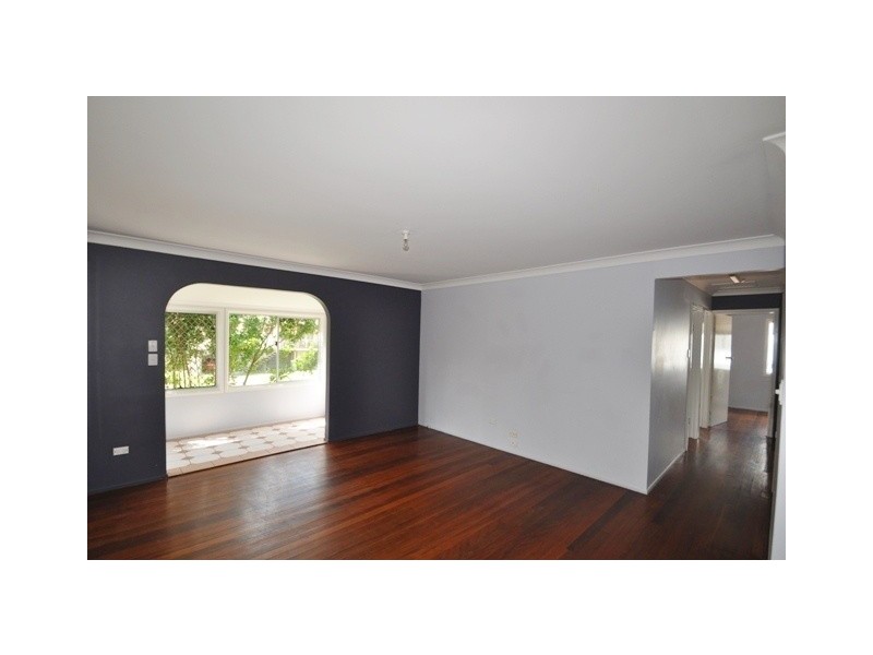 5 Sithney Street, Kingston QLD 4114