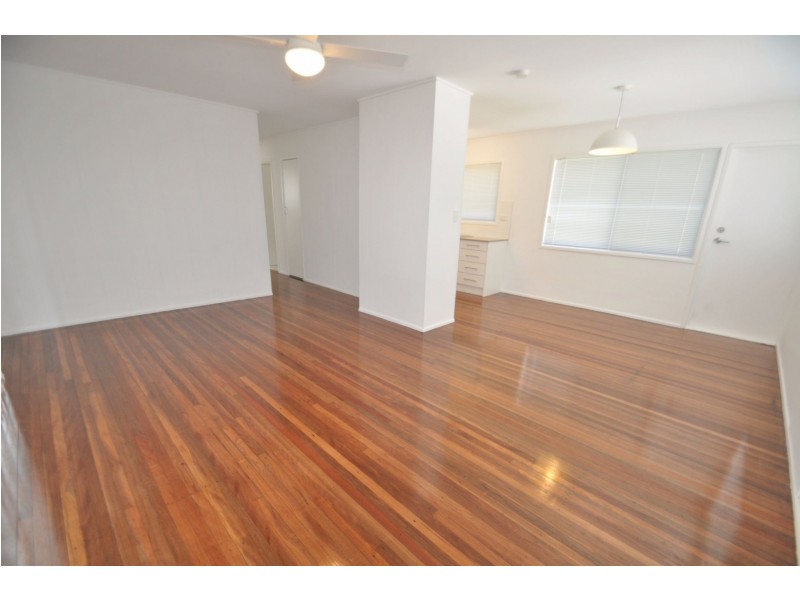 10 Daffodil Street, Logan Central QLD 4114