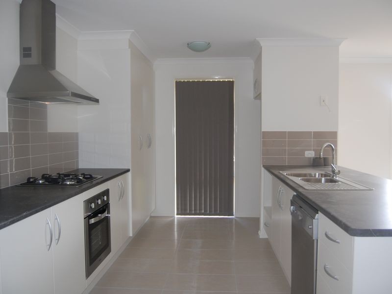 4 Airdale Court, Marsden QLD 4132