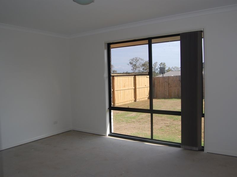 4 Airdale Court, Marsden QLD 4132