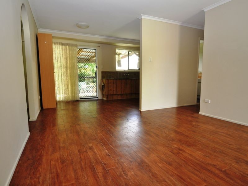 1 Peppermint Street, Crestmead QLD 4132