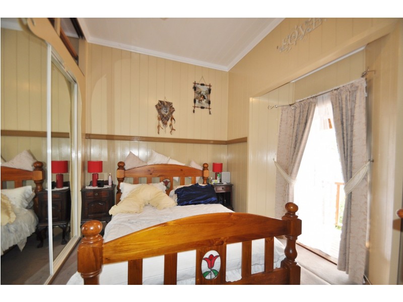 64 Laughlin Street, Kingston QLD 4114