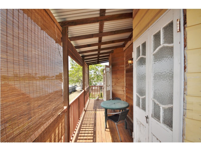 64 Laughlin Street, Kingston QLD 4114