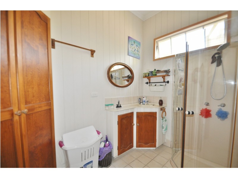 64 Laughlin Street, Kingston QLD 4114