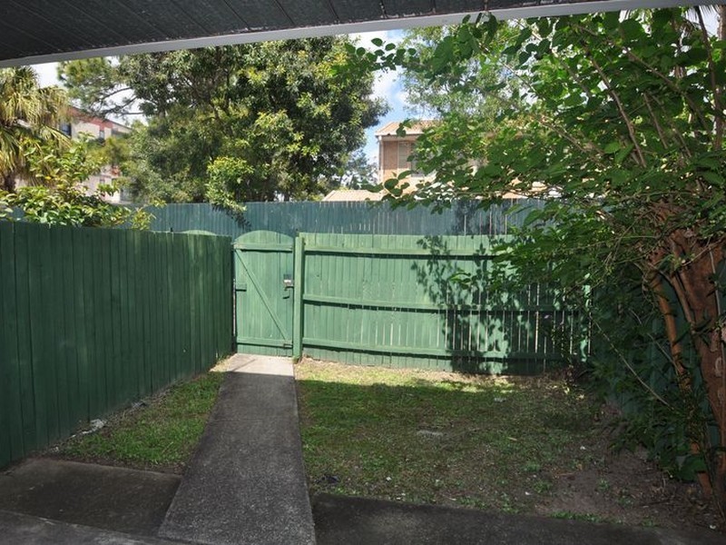 Unit 4/9 Croydon Road, Logan Central QLD 4114