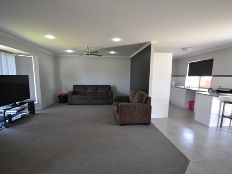 104 Barossa Street, Kingston QLD 4114