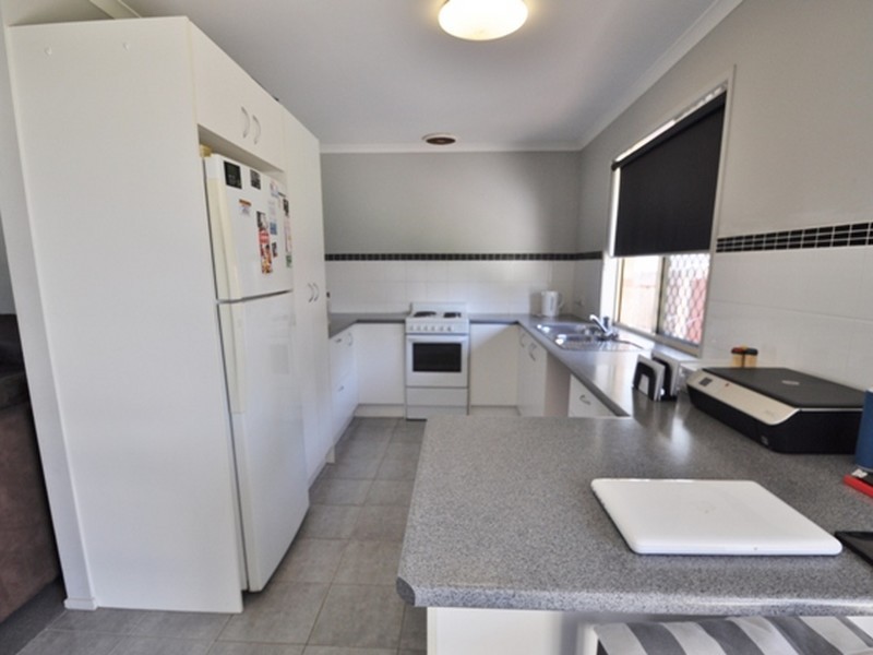 104 Barossa Street, Kingston QLD 4114