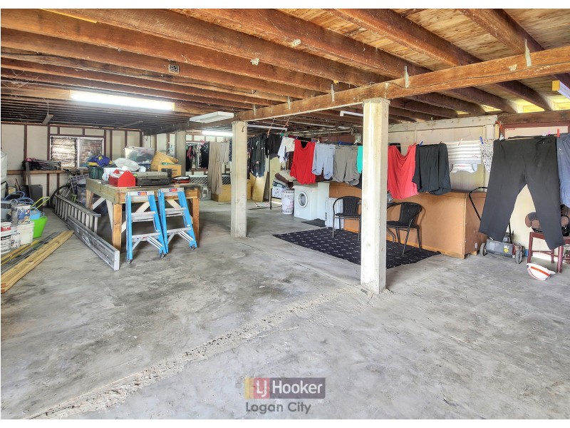 42 Elm Avenue, Woodridge QLD 4114