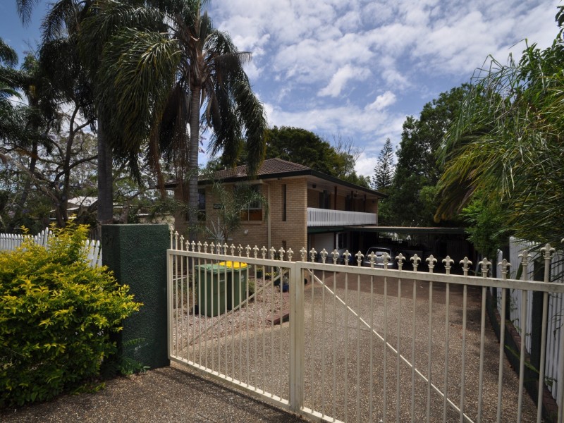 37 Laughlin Street, Kingston QLD 4114