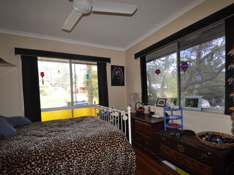 37 Laughlin Street, Kingston QLD 4114