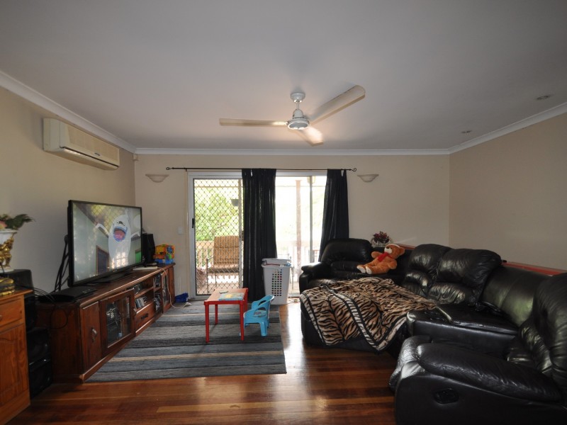 37 Laughlin Street, Kingston QLD 4114