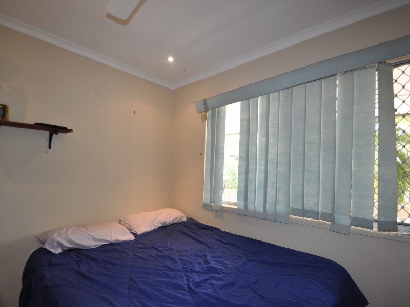 37 Laughlin Street, Kingston QLD 4114