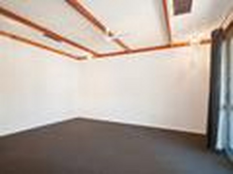 1 Nanda Street, Woodridge QLD 4114