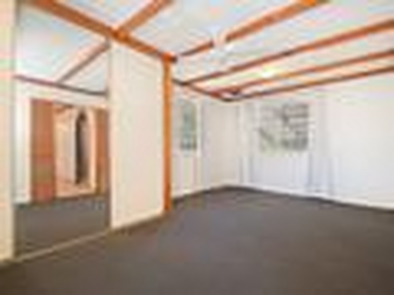 1 Nanda Street, Woodridge QLD 4114