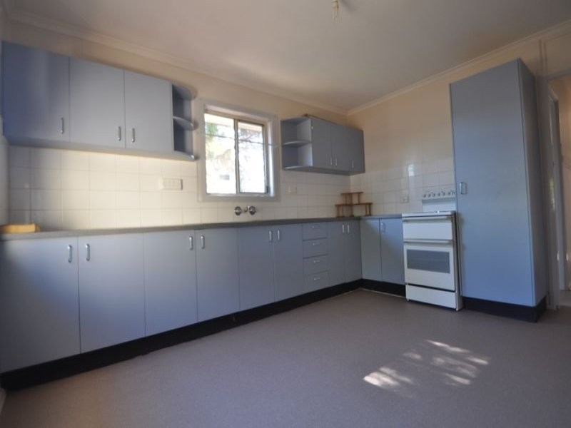 100 Jacaranda Avenue, Logan Central QLD 4114