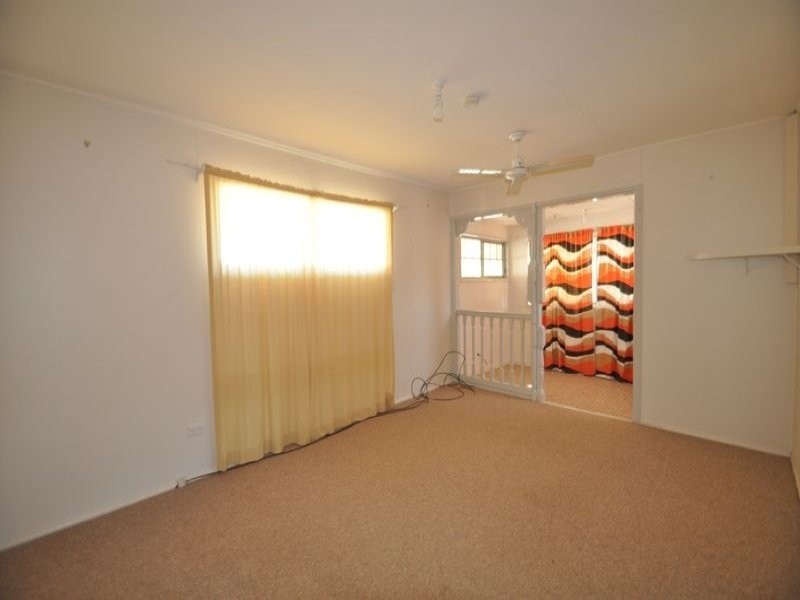 100 Jacaranda Avenue, Logan Central QLD 4114