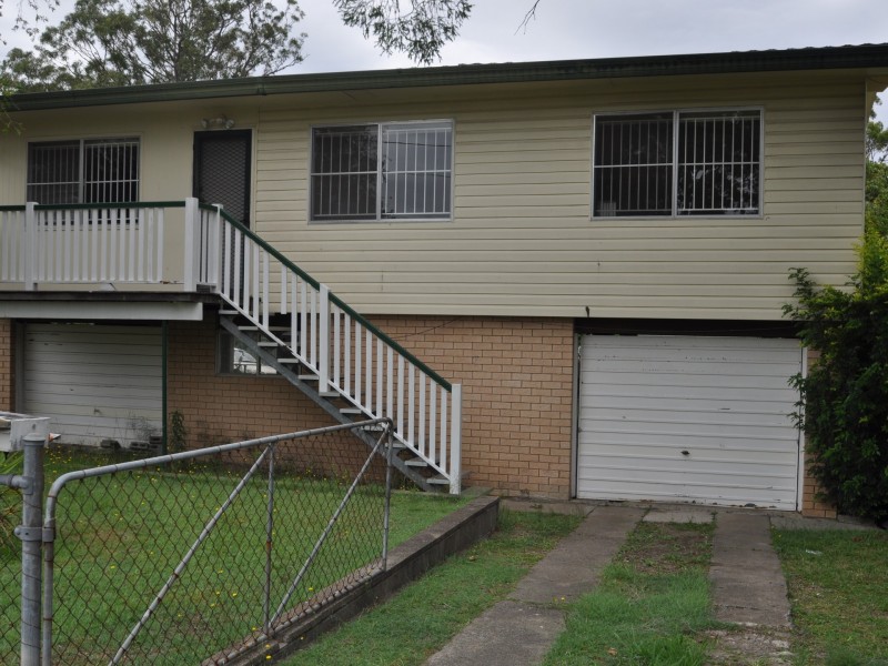 17 Pine Drive, Woodridge QLD 4114