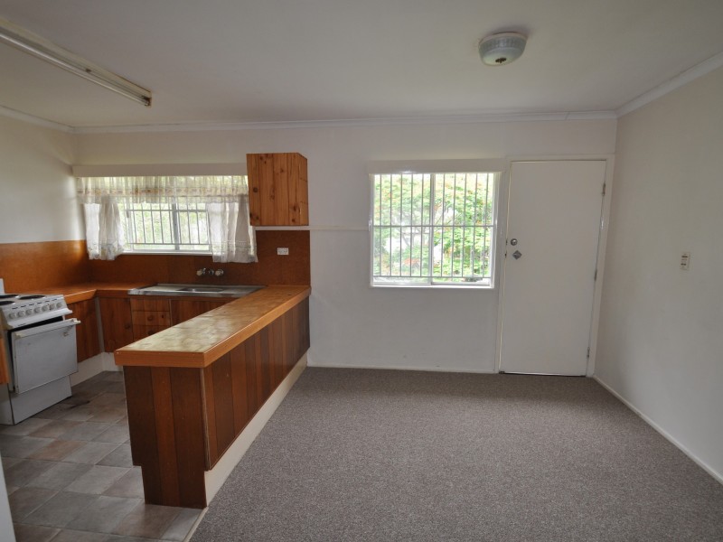 17 Pine Drive, Woodridge QLD 4114