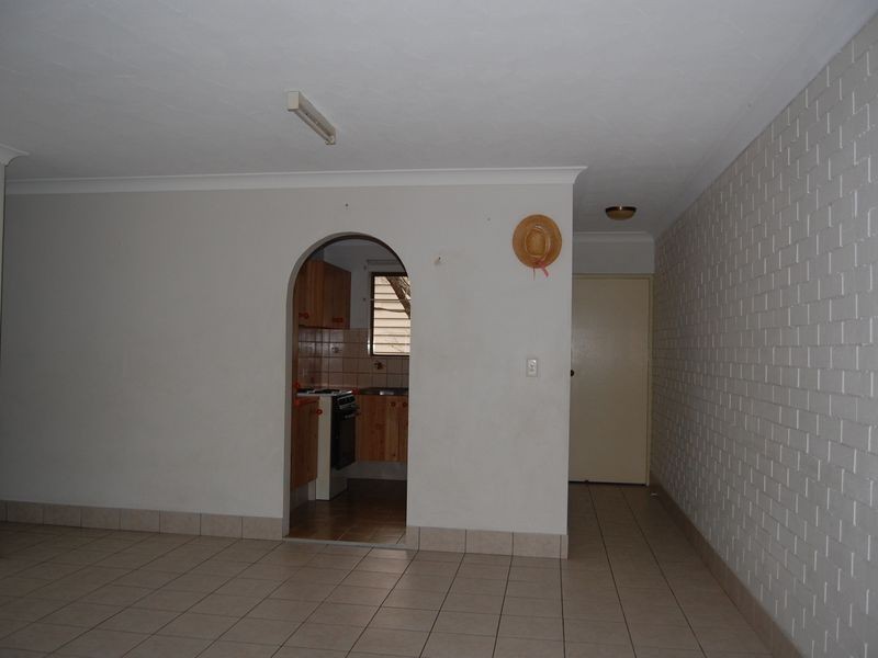 2/19 Blackwood Rd, Woodridge QLD 4114