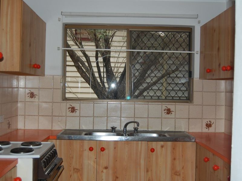 2/19 Blackwood Rd, Woodridge QLD 4114