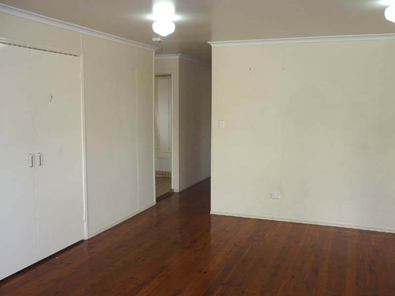 24 Hill Street, Kingston QLD 4114