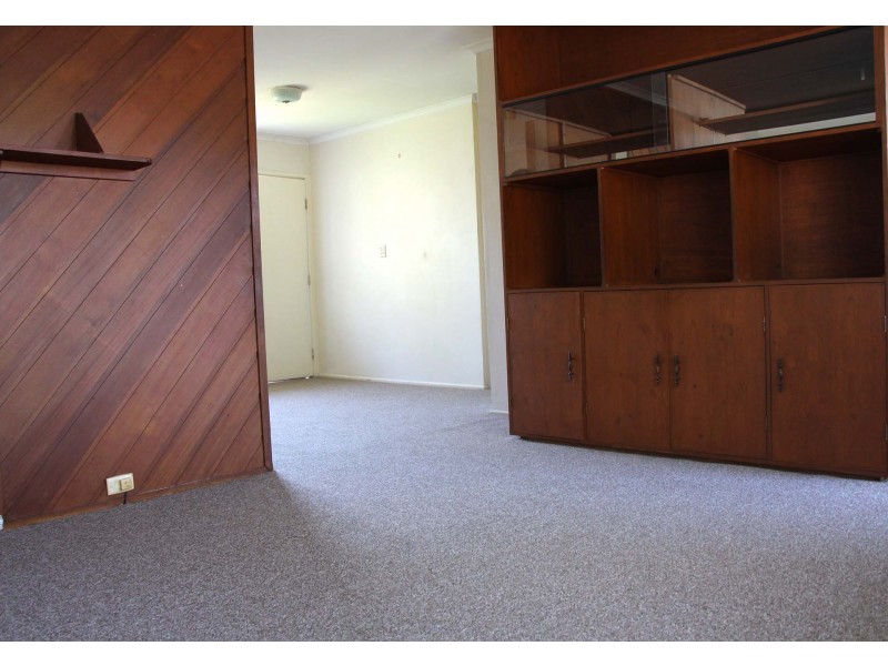 17 Pine Drive, Woodridge QLD 4114