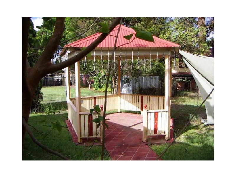 16 Mankina Street, Slacks Creek QLD 4127