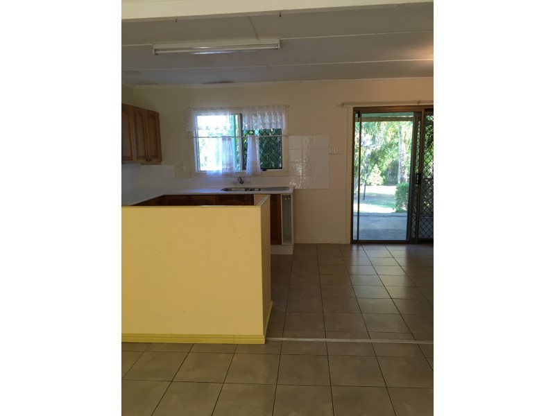 25 Bruce Road, Woodridge QLD 4114