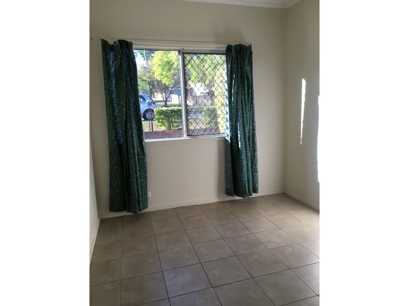 25 Bruce Road, Woodridge QLD 4114