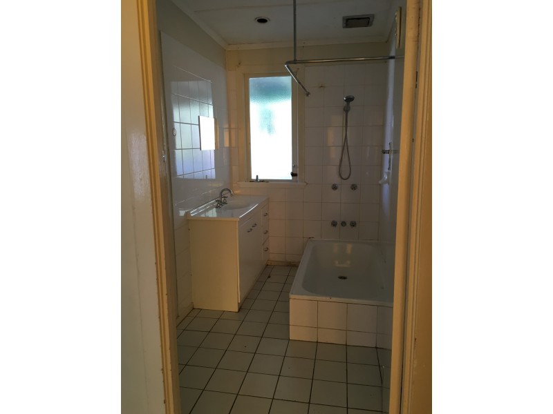 25 Bruce Road, Woodridge QLD 4114