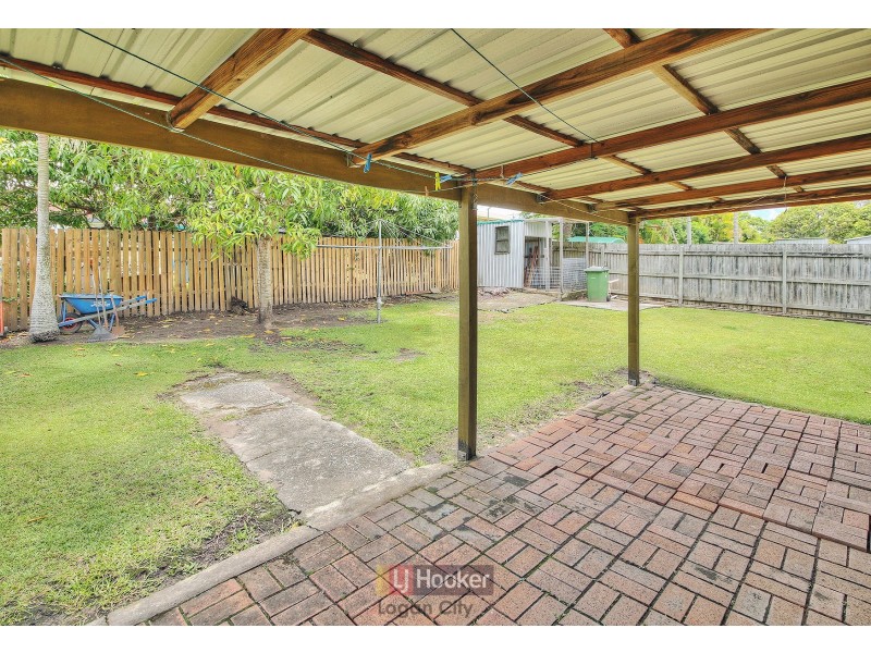 33 Pine Drive, Woodridge QLD 4114